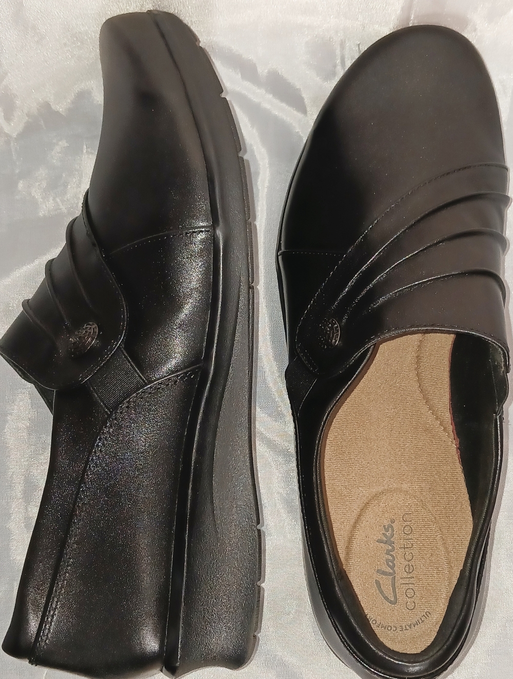 "Clarks" NWOT Black Leather, Slip-On Loafers - Womens Sz 11